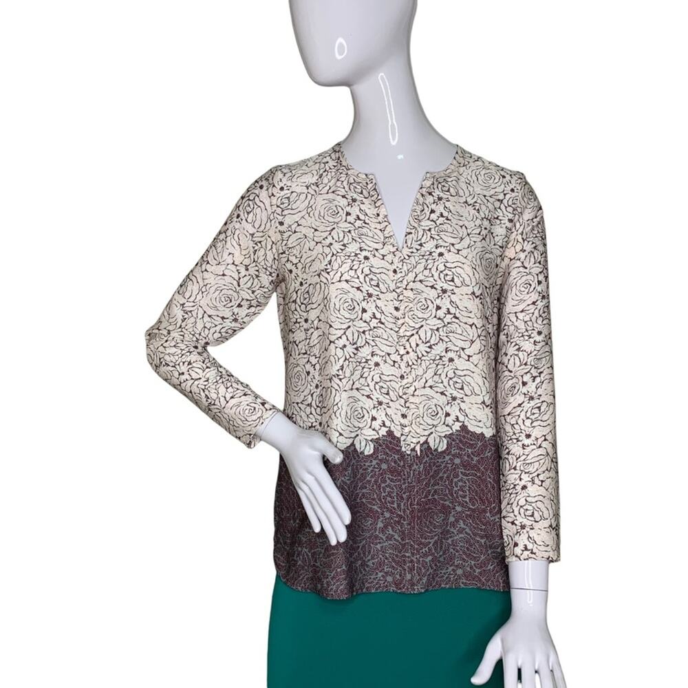 Ann Taylor Top Long Sleeve Roses Print Long Sleeve Size XS Petite